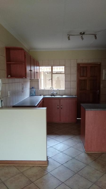 To Let 3 Bedroom Property for Rent in Ladybrand Free State